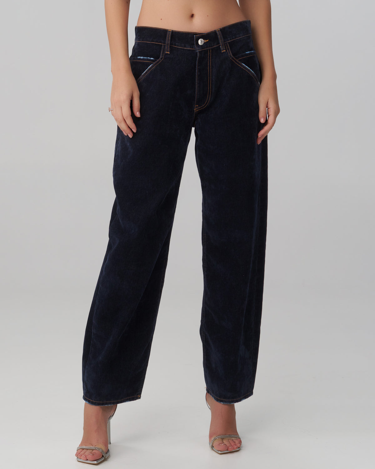 MONICA JEANS